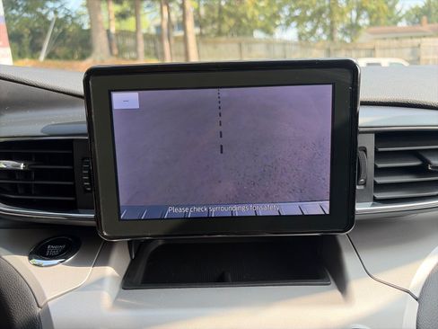 Used 2024 Ford Explorer XLT w/ Equipment Group 202A AWD/4WD image 25