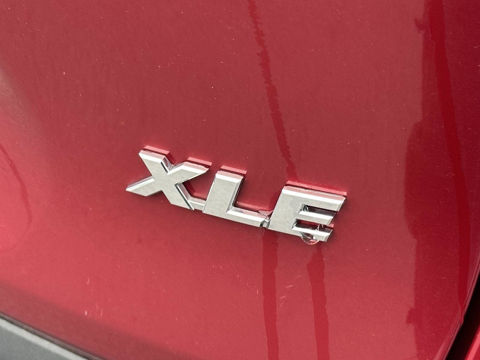 Certified 2025 Toyota RAV4 XLE FWD image 47