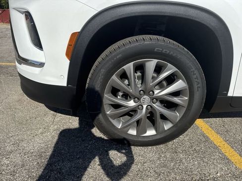 New 2026 Buick Enclave Preferred w/ Super Cruise Package image 10