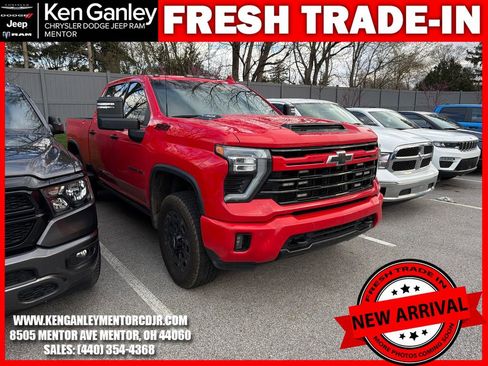 Used 2024 Chevrolet Silverado 2500 LTZ w/ LTZ Plus Package image 1