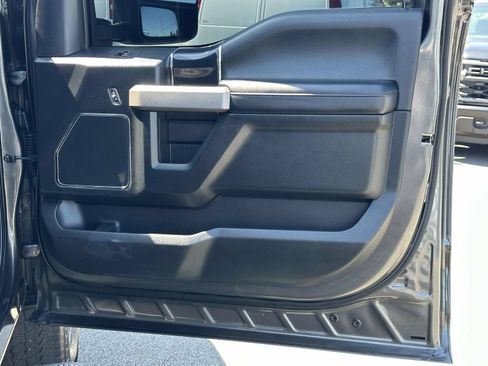 Used 2020 Ford F250 Platinum w/ FX4 Off-Road Package AWD/4WD image 29
