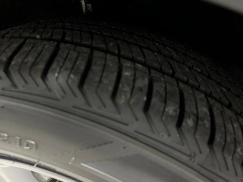 Used 2025 Honda CR-V EX-L image 45