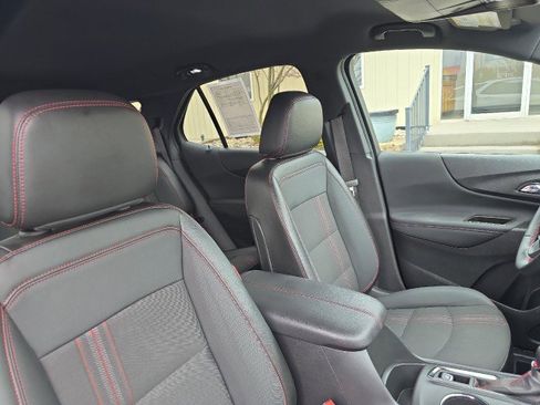 Used 2023 Chevrolet Equinox RS w/ LPO, Floor Liner Package image 49
