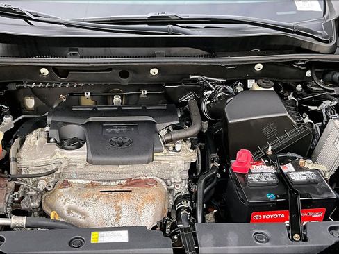 Used 2016 Toyota RAV4 Limited image 31