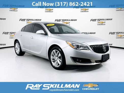 Used 2017 Buick Regal AWD image 1