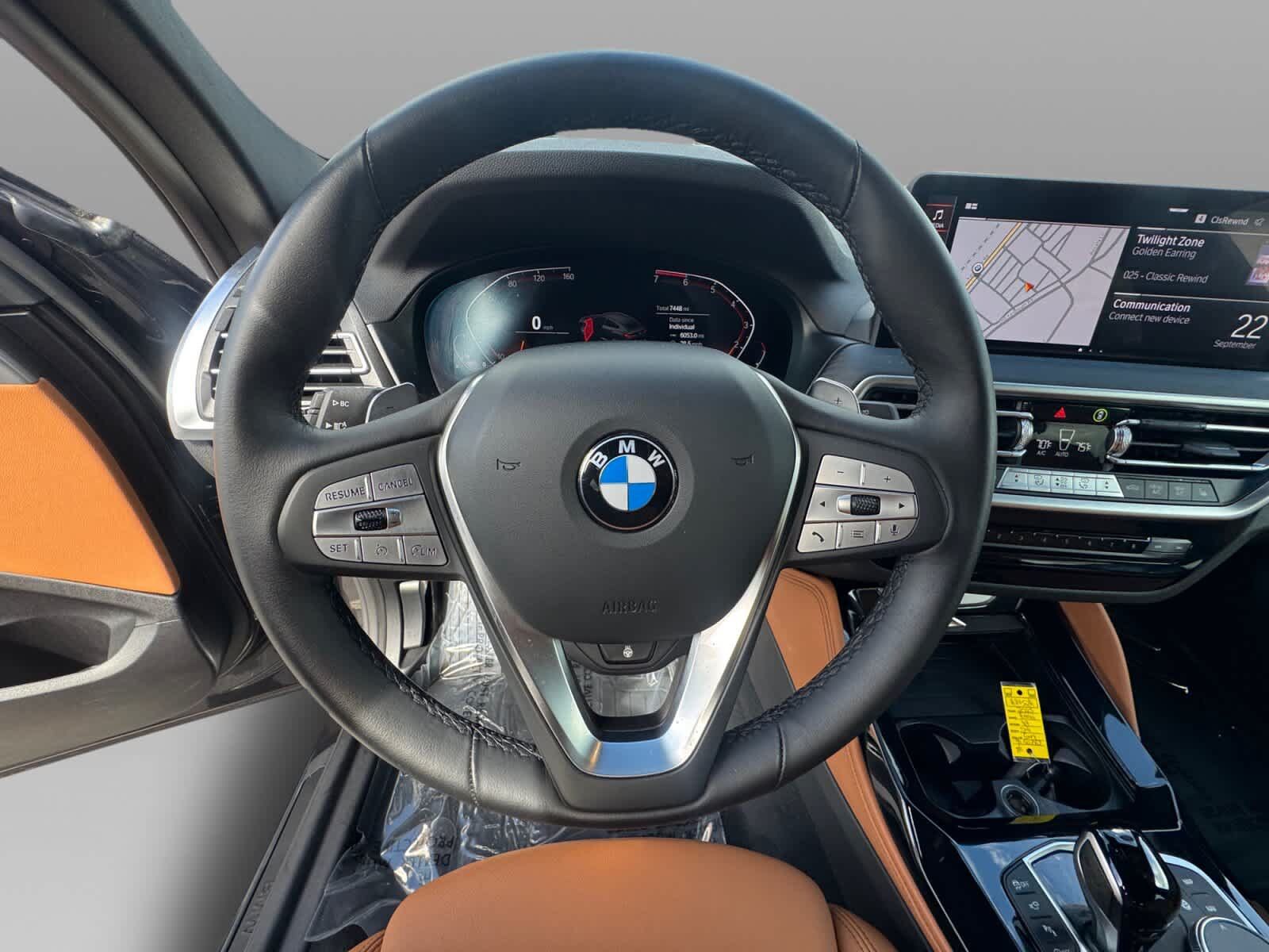 Used 2025 BMW X4 xDrive30i w/ Premium Package AWD/4WD image 11