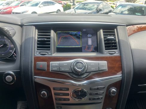 Used 2018 INFINITI QX80 4WD w/ Driver Assistance Package image 17