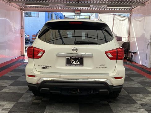 Used 2019 Nissan Pathfinder Platinum image 5