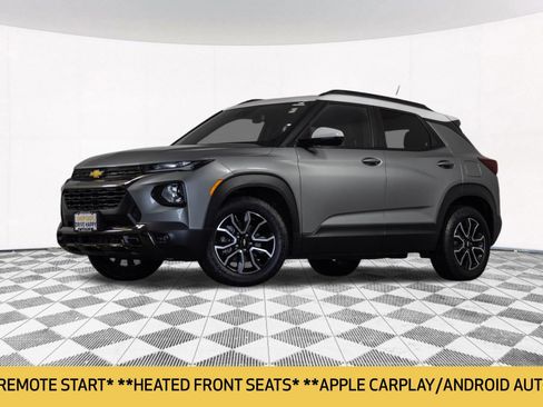 Used 2023 Chevrolet TrailBlazer ACTIV w/ Convenience Package FWD image 2