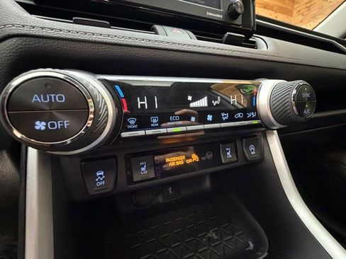 Used 2022 Toyota RAV4 XLE w/ Convenience Package AWD/4WD image 24