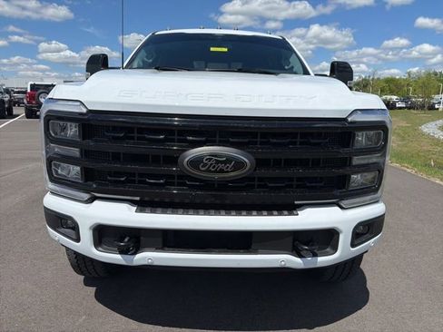 Used 2024 Ford F350 Lariat w/ Lariat Ultimate Package AWD/4WD image 3
