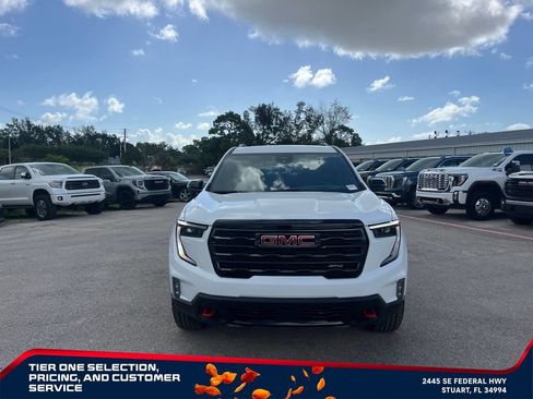 New 2026 GMC Acadia AT4 w/ Luxury Package AWD/4WD image 3