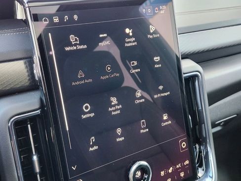 Used 2025 GMC Yukon XL AT4 image 21