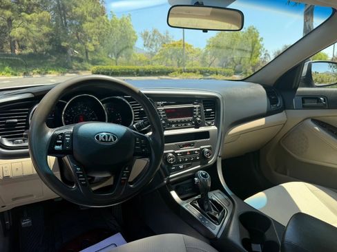 Used 2013 Kia Optima LX FWD image 13