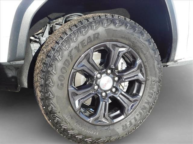 Used 2023 GMC Canyon Elevation w/ Trailering Package RWD image 6