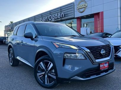 Used 2023 Nissan Rogue SL w/ SL Premium Package