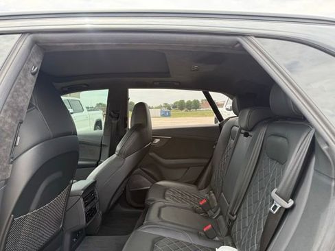 Used 2022 Audi SQ8 Prestige w/ Prestige Package AWD/4WD image 17