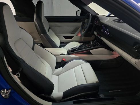Certified 2026 Porsche 911 Targa 4 GTS AWD/4WD image 23