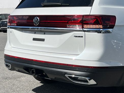 New 2026 Volkswagen Atlas SE image 5