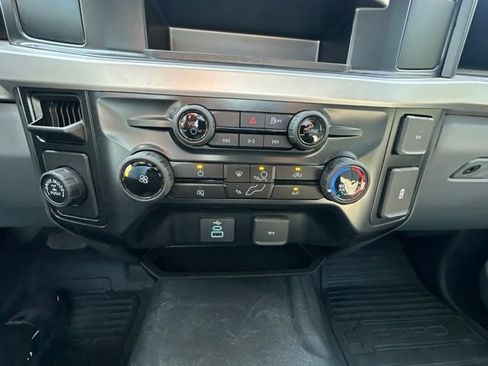 Used 2025 Ford F250 XL RWD image 14