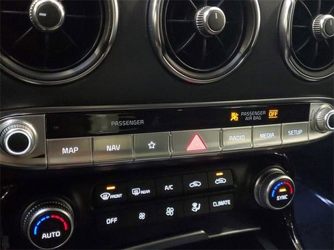 Used 2023 Kia Stinger GT2 image 36