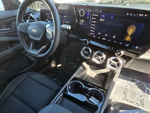 Used 2025 Chevrolet Blazer EV LT w/ Super Cruise Package image 14