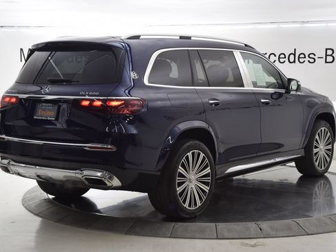 Used 2026 Mercedes-Benz Maybach GLS 600 4MATIC image 6
