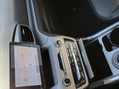 Used 2023 Ford Explorer XLT w/ Equipment Group 202A image 23