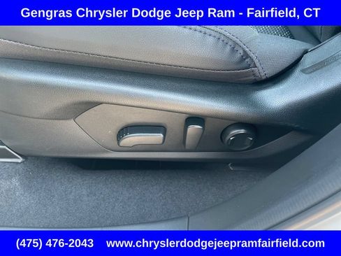 Used 2025 Subaru Forester Premium AWD/4WD image 50