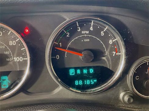 Used 2018 Jeep Wrangler Sport image 13