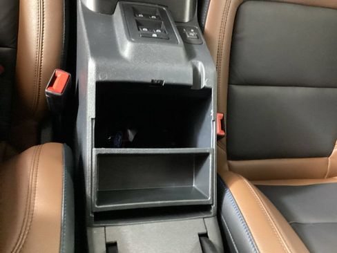 Certified 2023 Ford Bronco Outer Banks w/ Sasquatch Package AWD/4WD image 23