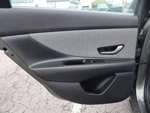 Used 2024 Hyundai Elantra Limited FWD image 26