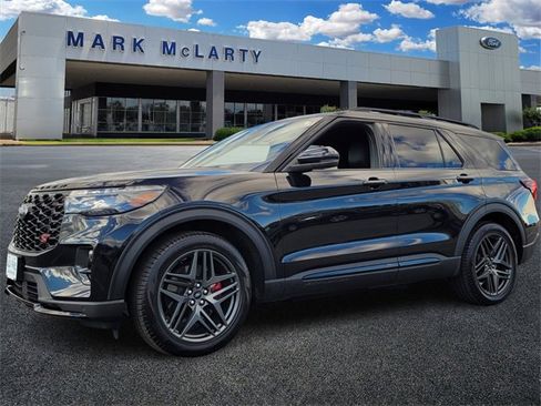 Certified 2025 Ford Explorer ST image 7