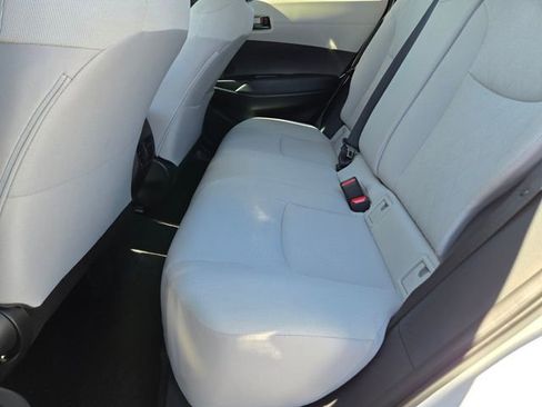 Certified 2025 Toyota Corolla Cross LE w/ Moonroof Package image 13