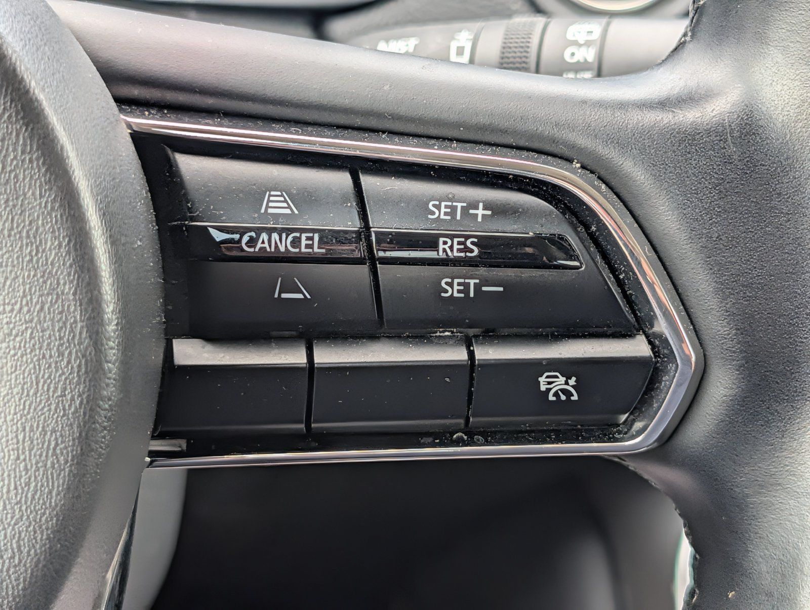 Used 2025 MAZDA CX-90 3.3 Turbo w/ Preferred Package AWD/4WD image 25