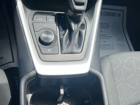 Certified 2025 Toyota RAV4 XLE AWD/4WD image 20