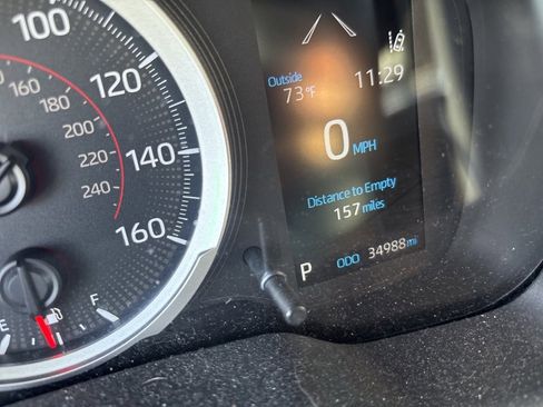 Used 2022 Toyota Corolla SE w/ Carpet Mat Package (TMS) image 33