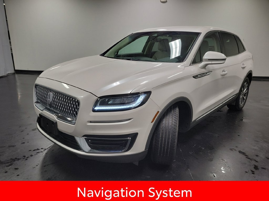 Used 2019 Lincoln Nautilus Select AWD/4WD image 4