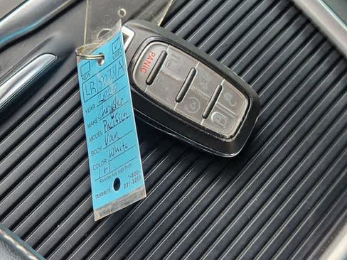 Used 2020 Chrysler Pacifica Touring-L Plus image 20