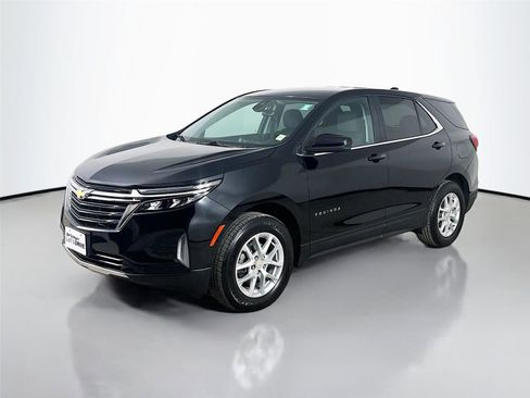 Used 2024 Chevrolet Equinox LT AWD/4WD image 5