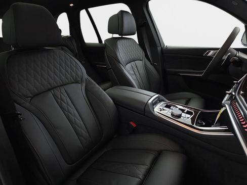 New 2026 BMW X5 xDrive50e w/ M Sport Package image 10