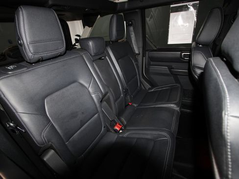 Used 2025 Ford Bronco Badlands AWD/4WD image 25