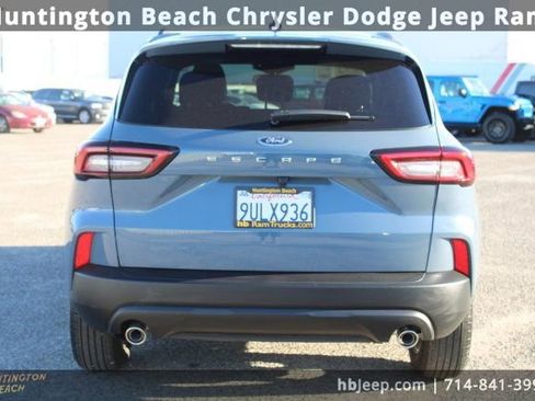 Used 2025 Ford Escape ST-Line image 4