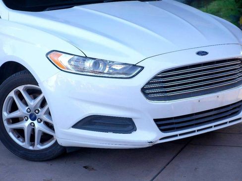 Used 2014 Ford Fusion SE FWD image 8