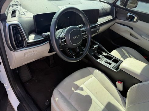 Certified 2024 Kia Sorento X-Line EX image 7