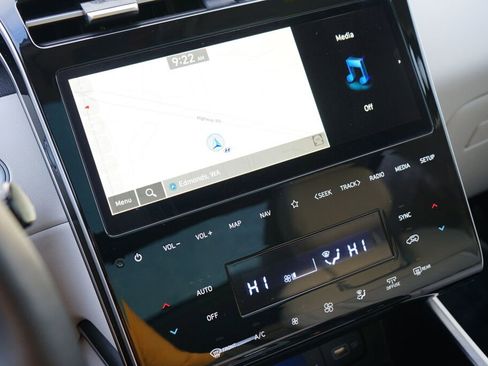 Certified 2023 Hyundai Tucson Limited image 25