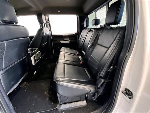 Used 2019 Ford F250 Lariat w/ Chrome Package image 24