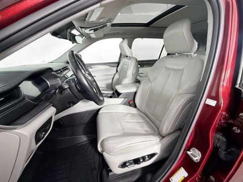 Used 2021 Jeep Grand Cherokee L Overland w/ Advanced Protech Group III image 22