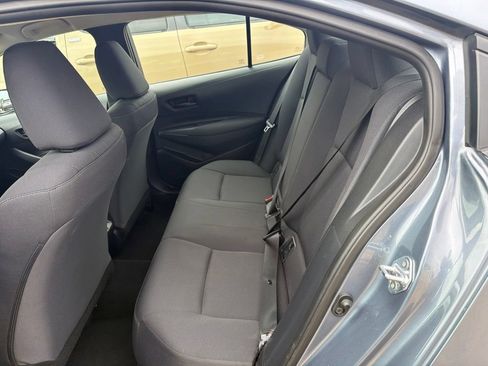 Used 2025 Toyota Corolla LE FWD image 3
