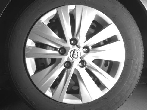 Used 2025 Nissan Sentra S FWD image 14